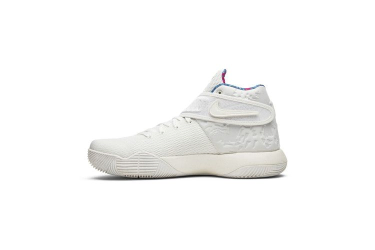 kyrie-2-what-the-914681-100_02