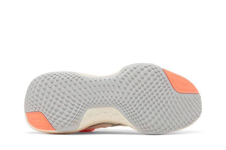 wmns-zoomx-invincible-run-flyknit-white-bright-mango-ct2229-100_03
