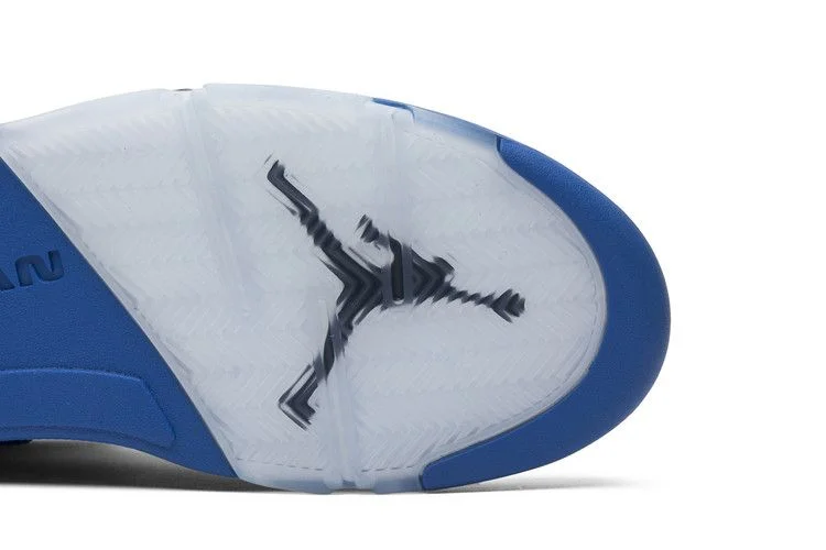 Кроссовки Air Jordan 5 Retro 'Blue Suede'