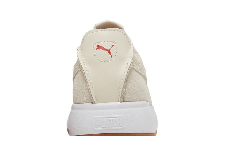 ami-x-wmns-suede-mayu-deconstruct-pristine-384147-01_06