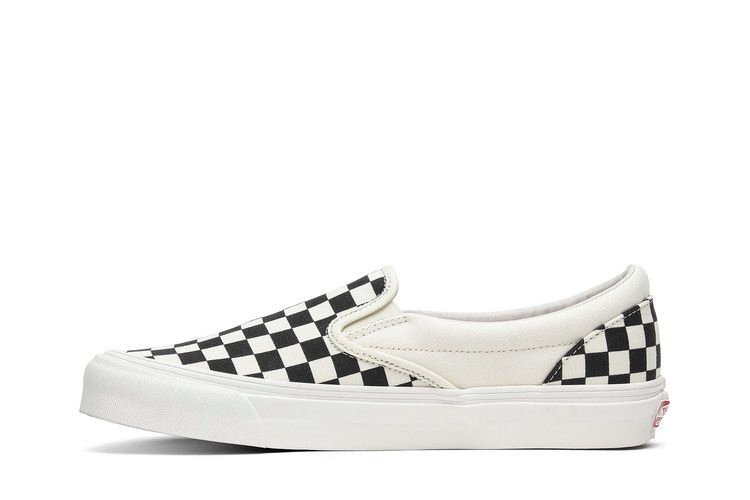 og-classic-slip-on-canvas-vn000udff8l_02