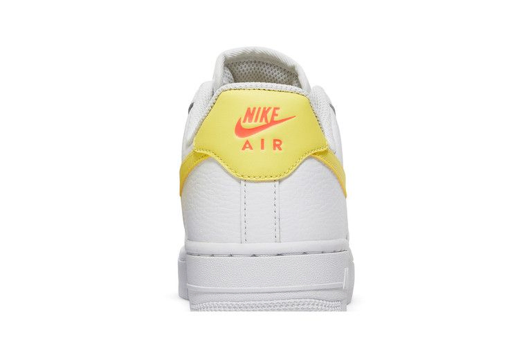 Кроссовки Nike Wmns Air Force 1 '07 'White Light Citron'
