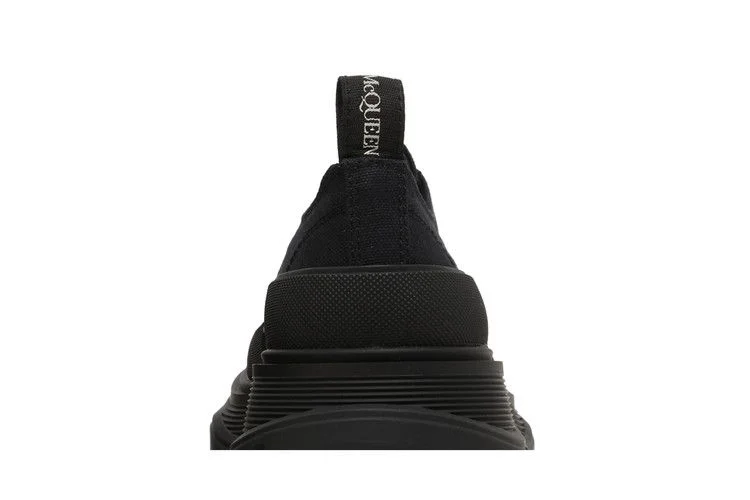 Кроссовки Alexander McQueen Wmns Tread Slick Lace Up 'Triple Black'