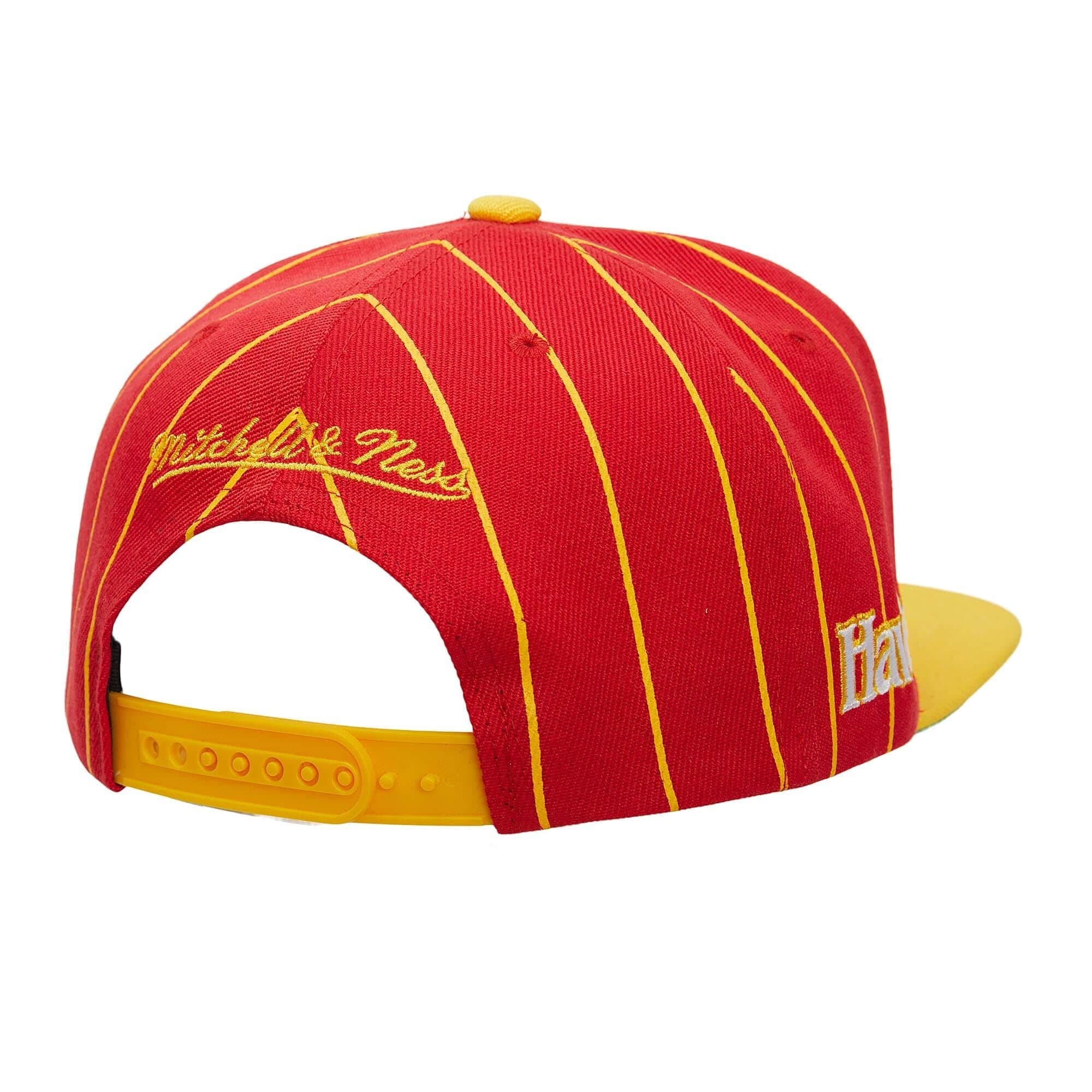 Бейсболка Mitchell & Ness Team Pin Snapback HWC Atlanta Hawks Hat