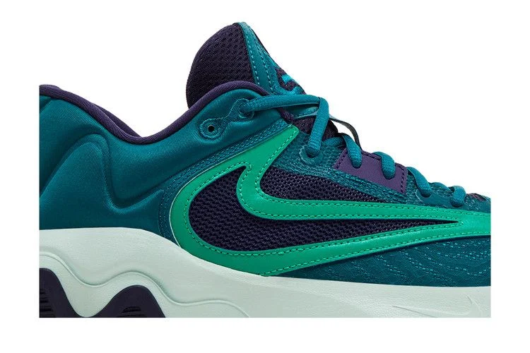 Krossovki-Nike-Giannis-Immortality-3-Geode-Teal-Purple-1