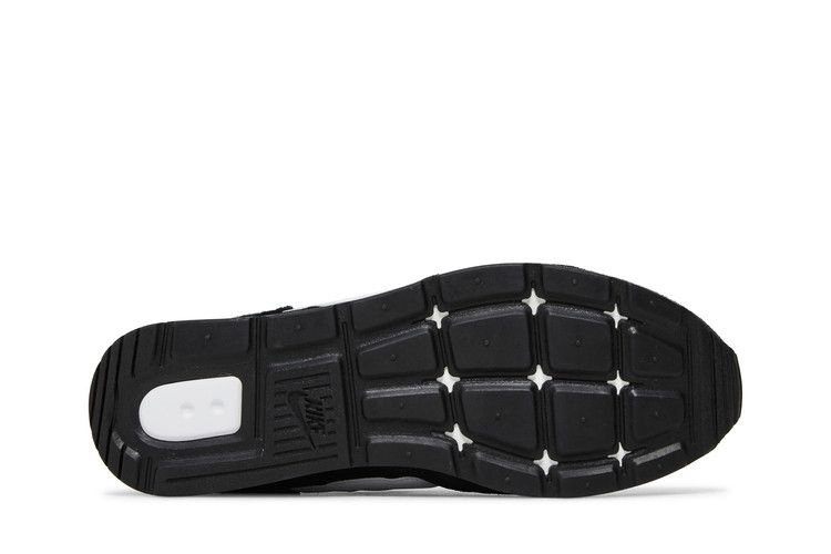 Кроссовки Nike Venture Runner Wide 'Black White'