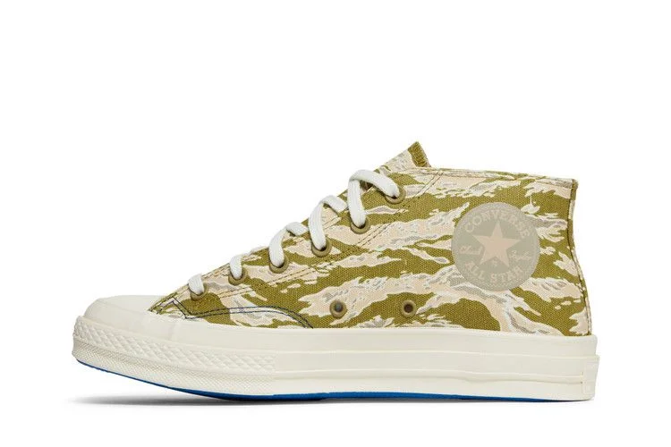 Krossovki-Undefeated-x-Converse-Chuck-70-Mid-Tiger-Camo-Desert-2