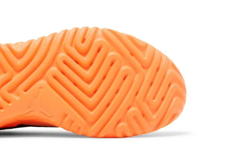Krossovki-Air-Jordan-Proto-Lyte-Black-Total-Orange-4