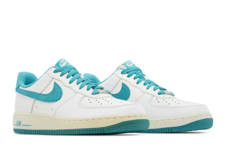 Krossovki-Nike-Air-Force-1-Low-White-Turbo-Green-7