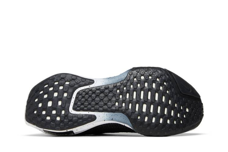 Кроссовки Nike ZoomX Invincible Run Flyknit 3 'Oreo'
