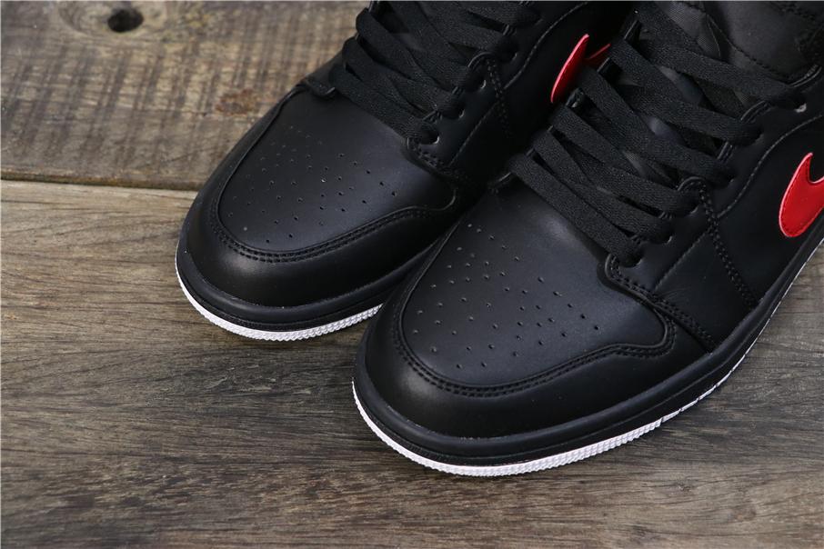 Кроссовки Air Jordan 1 Retro Mid 'Anthracite'