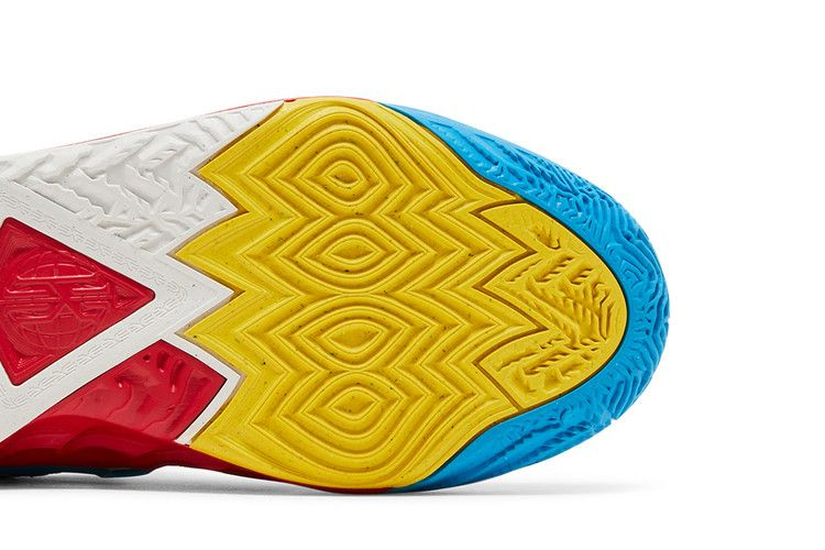 Кроссовки Nike Kyrie 8 GO SE GS 'Black Blue Tour Yellow'