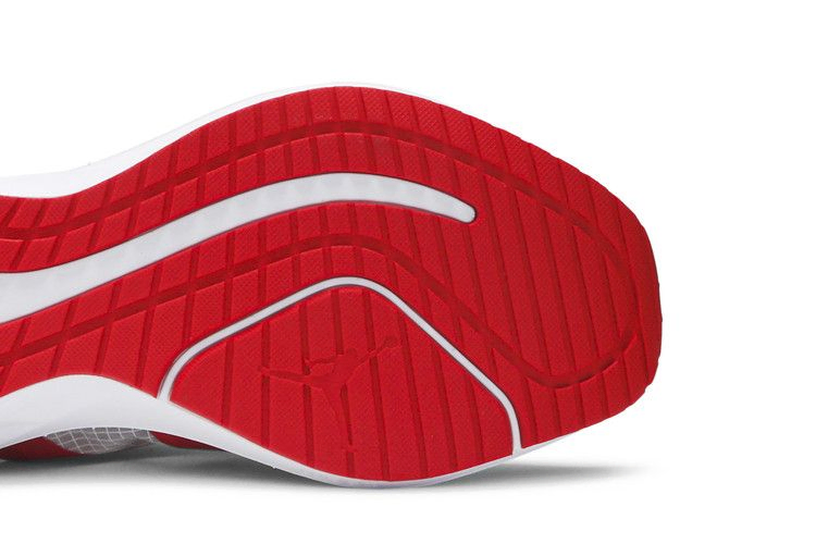 jordan-air-zoom-85-runner-chicago-ci0055-106_04
