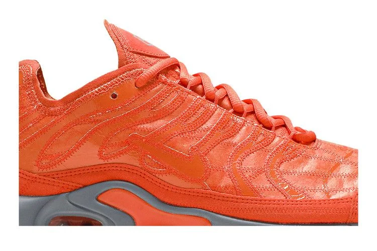 Кроссовки Nike Air Max Plus Deconstructed 'Total Orange'