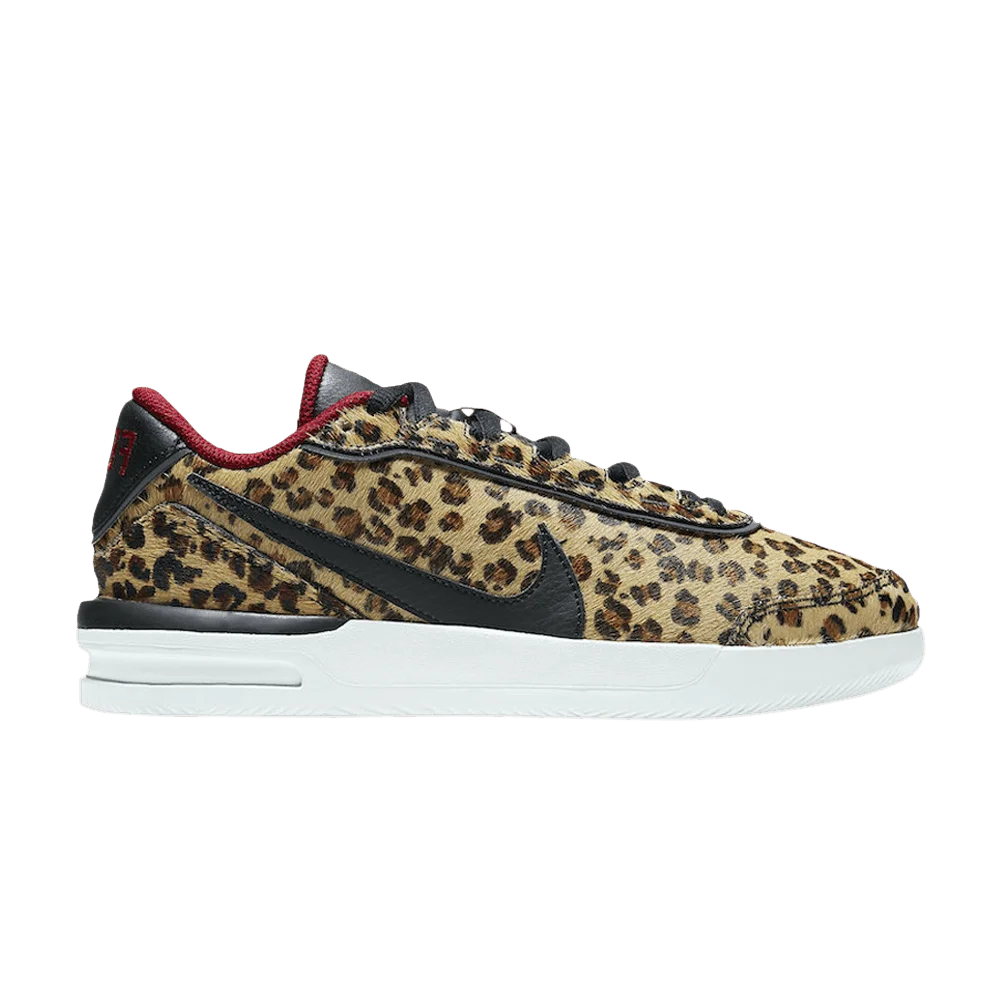 Krossovki-Nike-Wmns-Air-Vapor-Wing-Premium-Leopard