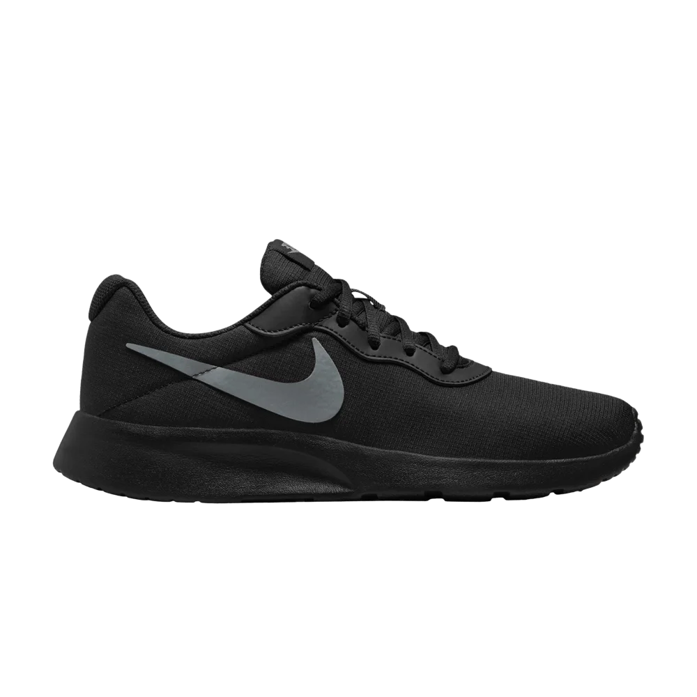 Krossovki-Nike-Wmns-Tanjun-Refine-Black-Cool-Grey