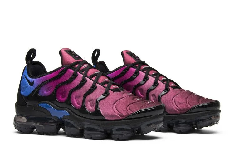 Krossovki-Nike-Wmns-Air-VaporMax-Plus-Red-Violet-Blue-7