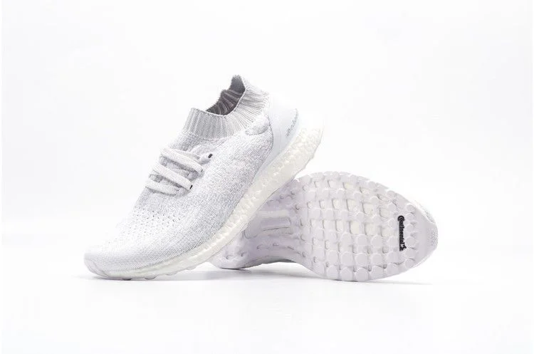 Krossovki-Adidas-Wmns-UltraBoost-Uncaged-White-4