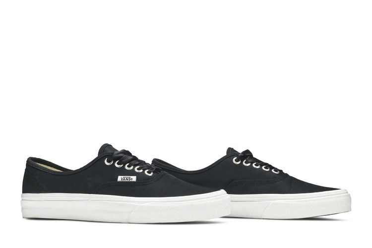 wmns-authentic-satin-lux-black-vn0a38emq9i_07