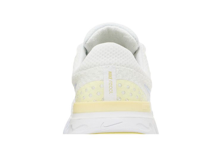Кроссовки Nike Wmns React Infinity Run Flyknit 3 'White Light Marine'
