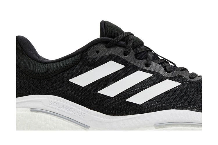solar-glide-5-wide-black-white-grey-gy4684_01