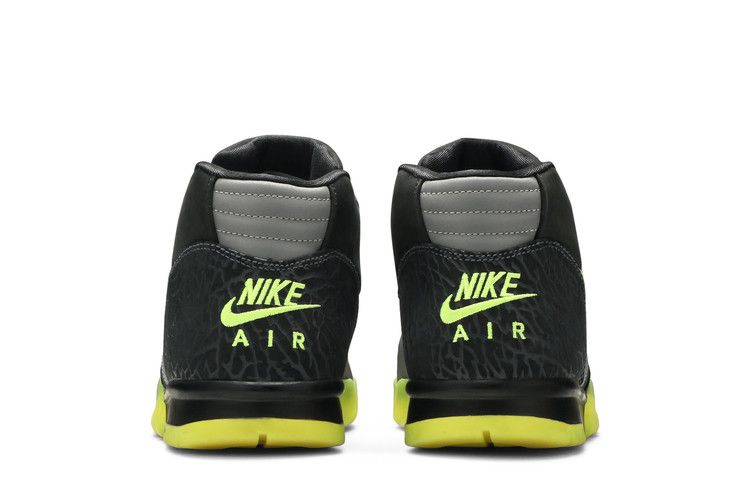air-trainer-1-premium-112-pack-329424-071_05