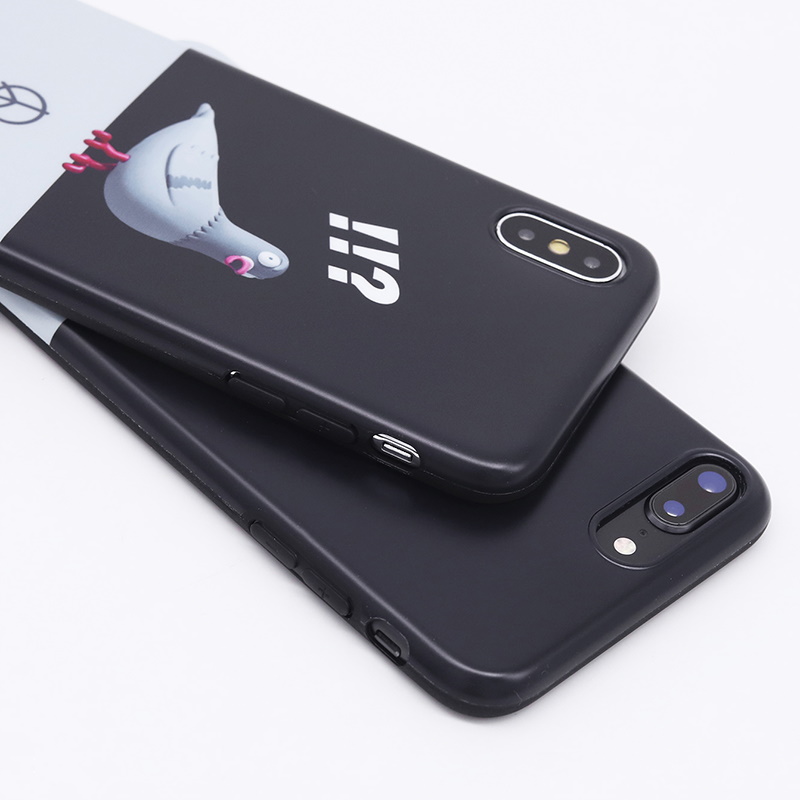 Защитный чехол STAPLE PIGEON Black iPhone Case