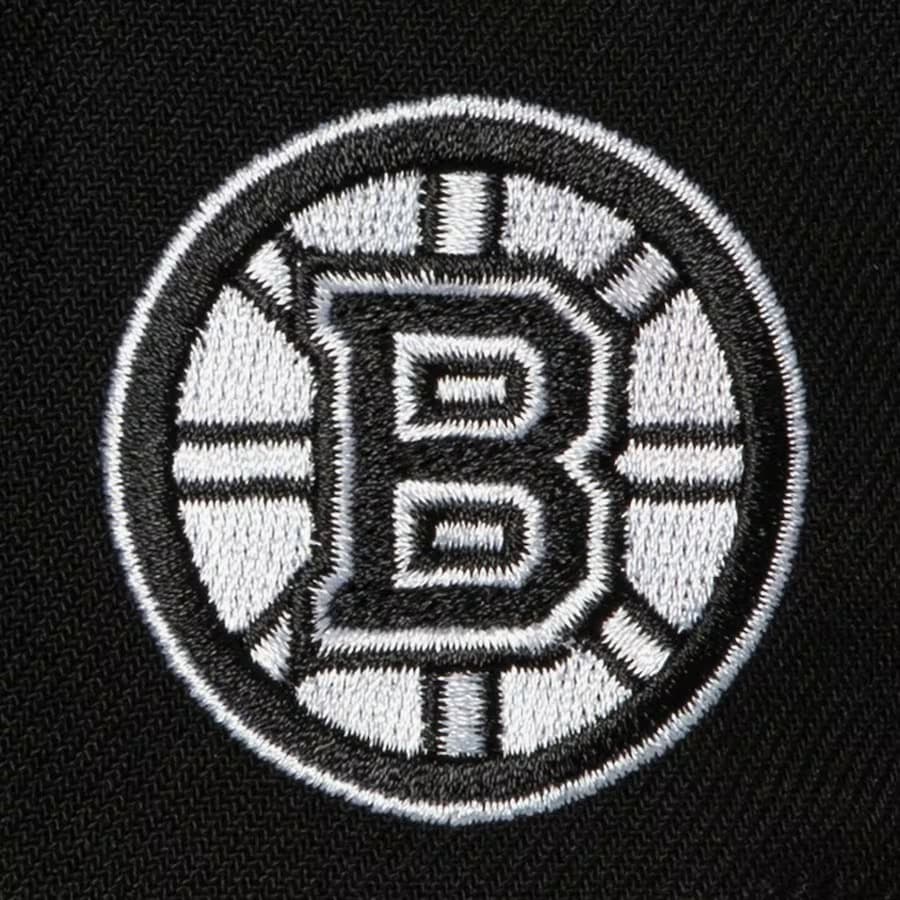 Mitchell-Ness-Black-Boston-Bruins-Alternate-Flip-Snapback-Hat-2