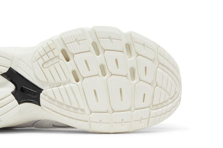 Кроссовки adidas Wmns Astir 'Triple White'