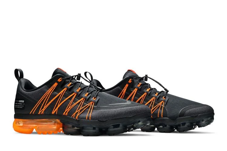 Krossovki-Nike-Air-VaporMax-Run-Utility-Black-Orange-7