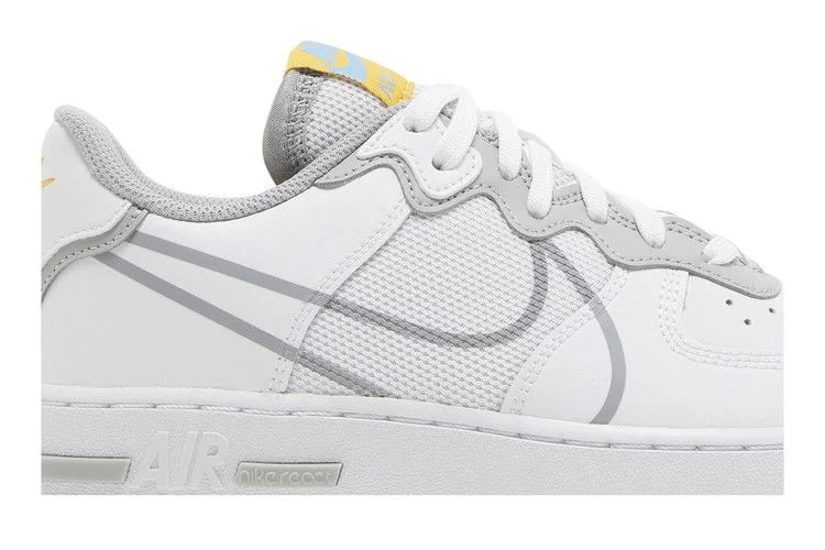 Krossovki-Nike-Air-Force-1-React-SU-GS-White-Light-Smoke-Grey-1