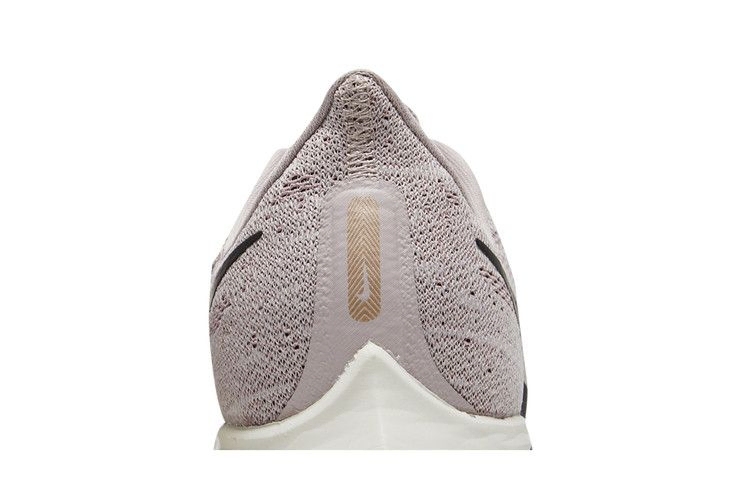 wmns-air-zoom-pegasus-36-platinum-violet-aq2210-011_06