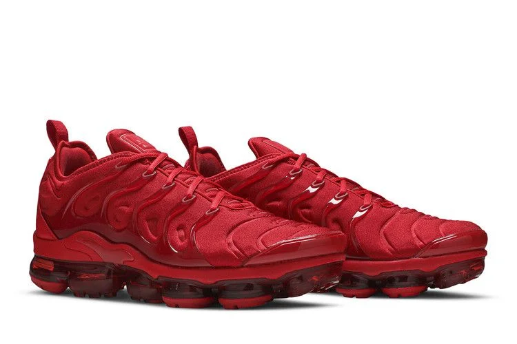 Krossovki-Nike-Air-VaporMax-Plus-Triple-Red-7