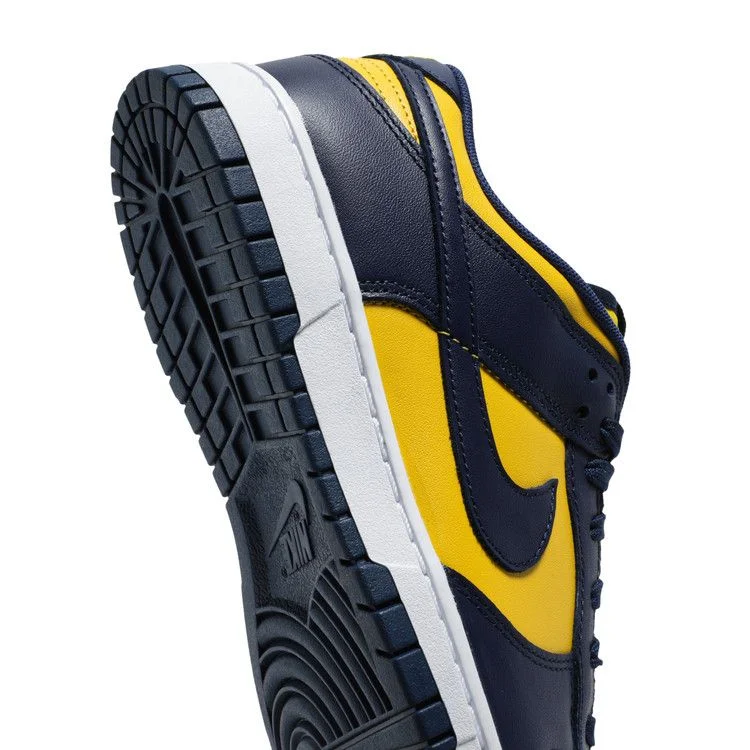 Krossovki-Nike-Dunk-Low-Michigan-2021-8