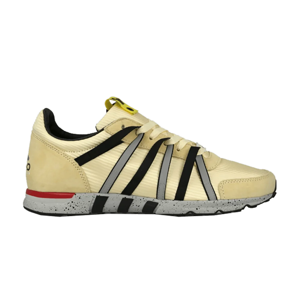 Krossovki-Overkill-x-adidas-EQT-93-Taxi