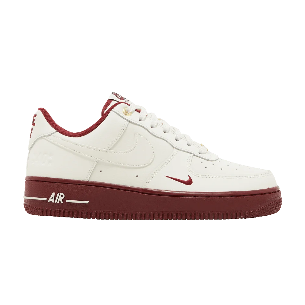 Кроссовки Nike Wmns Air Force 1 '07 SE '40th Anniversary - Sail Team Red'