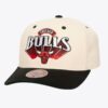 Mitchell-Ness-Cream-Chicago-Bulls-Horizon-Pro-Crown-Snapback-Hat-100x100