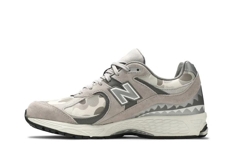 Кроссовки BAPE x New Balance 2002R 'Apes Together Strong - Grey Camo'