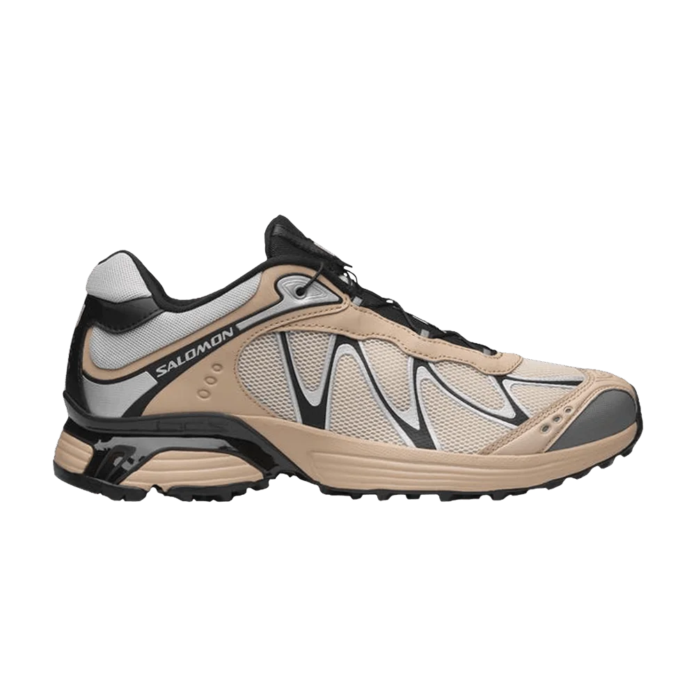 Krossovki-Salomon-XT-Whisper-Black-Almond-Milk-Ftw-Silver