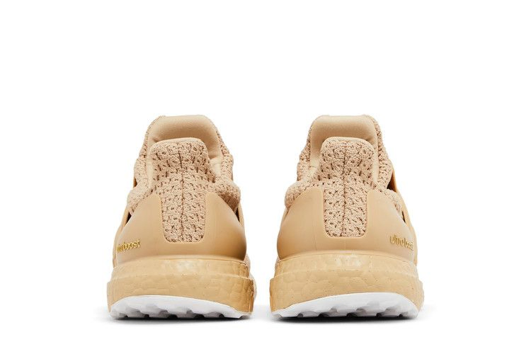 Кроссовки Adidas Wmns UltraBoost 5.0 DNA 'Magic Beige'