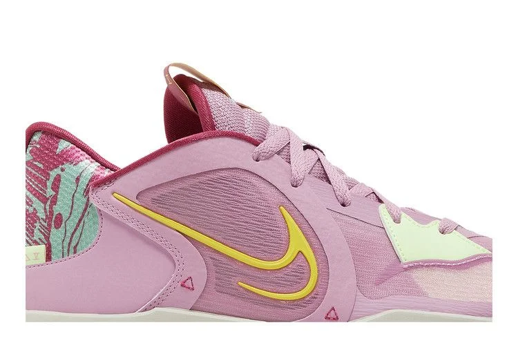 Кроссовки Nike Kyrie Low 5 'Orchid'