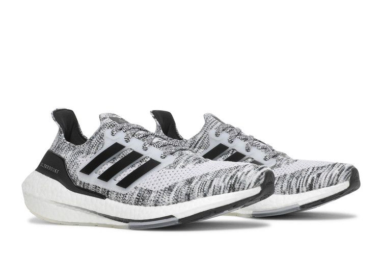 ultraboost-21-white-black-gv7709_07