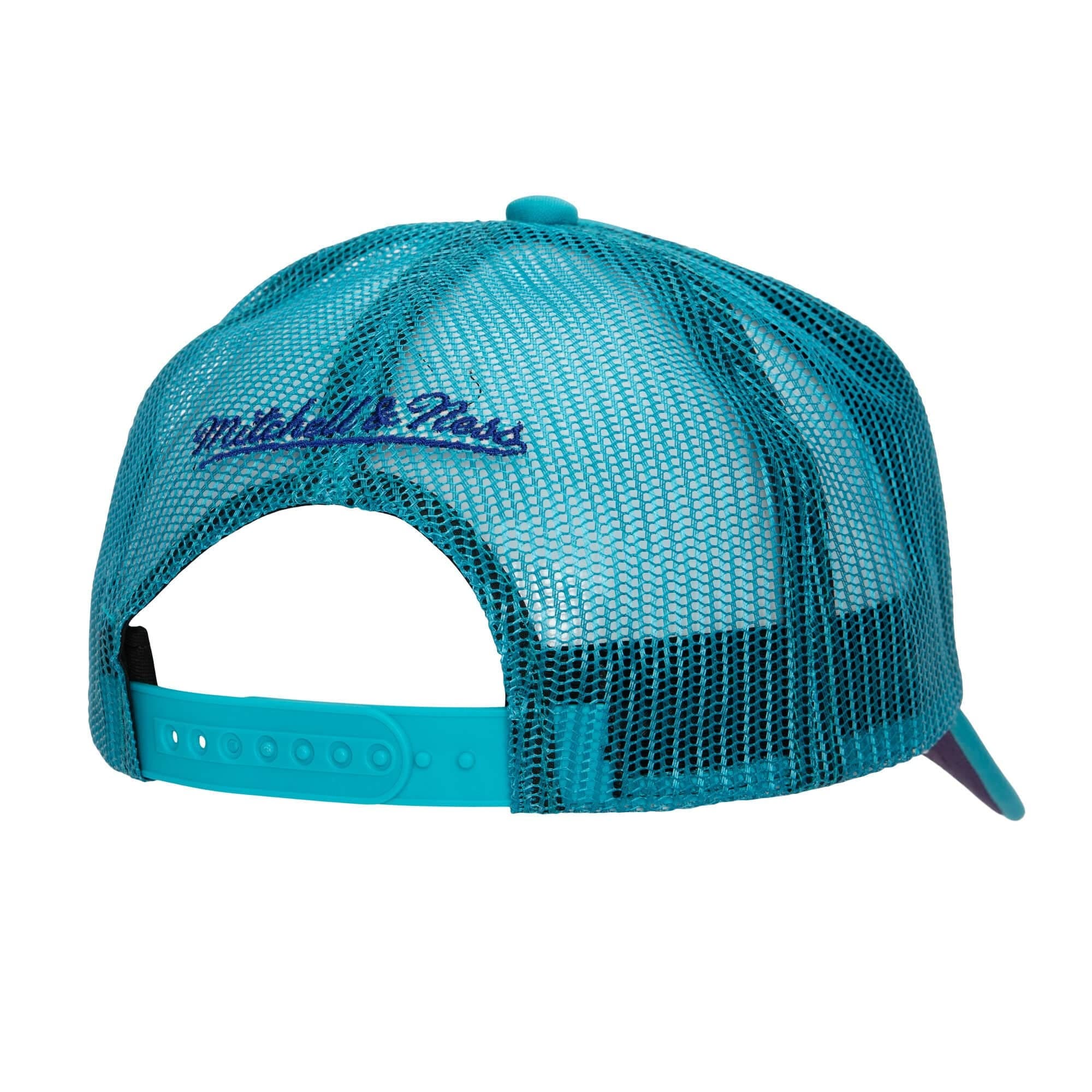 Mitchell-Ness-Puff-The-Magic-Trucker-Snapback-HWC-Charlotte-Hornets-Hat-1
