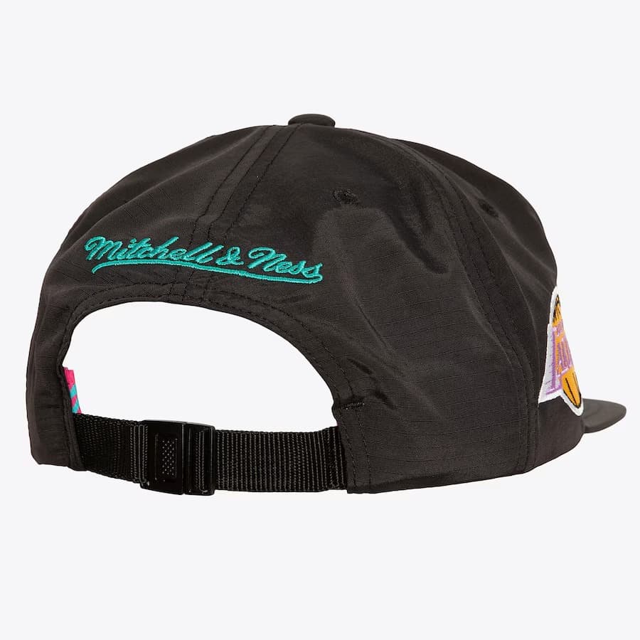 Mitchell-Ness-Black-Los-Angeles-Lakers-90s-Reflective-Vintage-Logo-Snapback-Hat-1