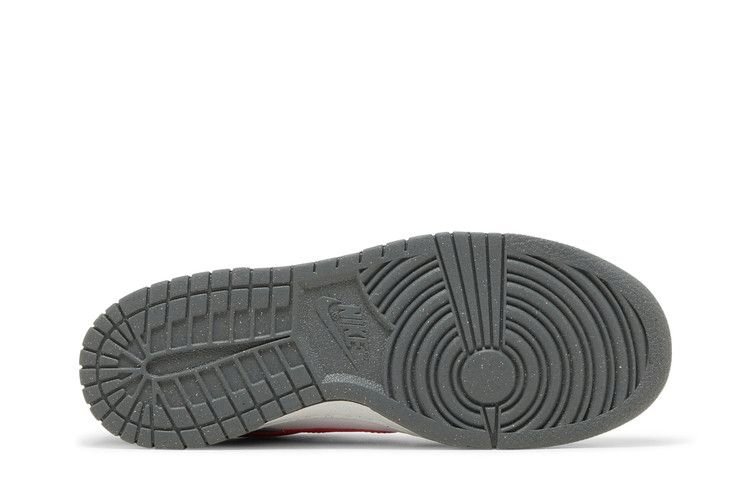 dunk-low-next-nature-gs-smoke-grey-light-crimson-fb8038-001_03