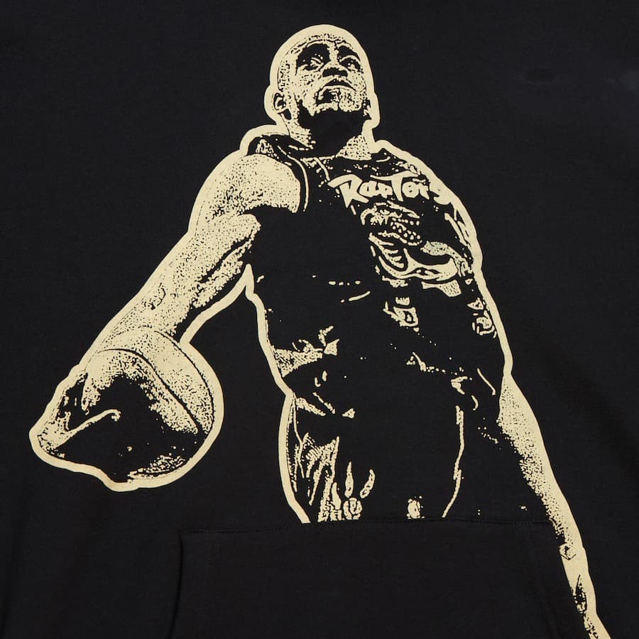 Mitchell-Ness-Vince-Carter-Black-Gold-Hall-of-Fame-Premium-Fleece-Pullover-Hoodie-2