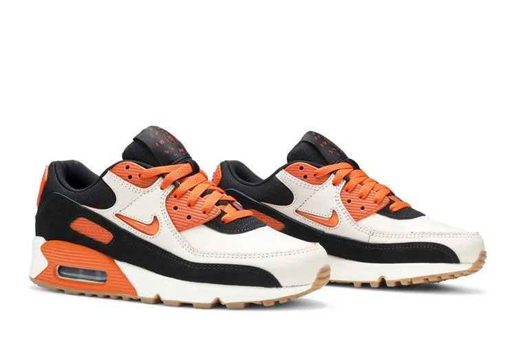 Krossovki-Nike-Air-Max-90-Home-Away-Safety-Orange-7
