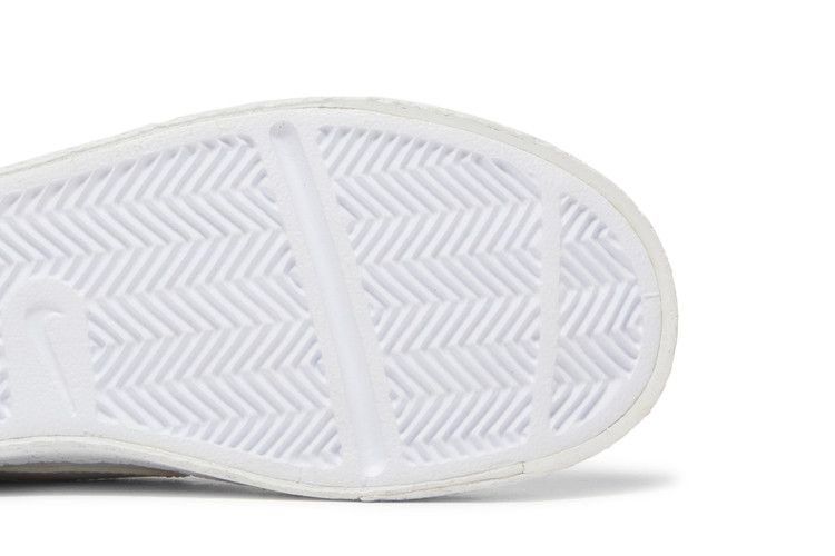 blazer-low-gs-white-555190-102_04
