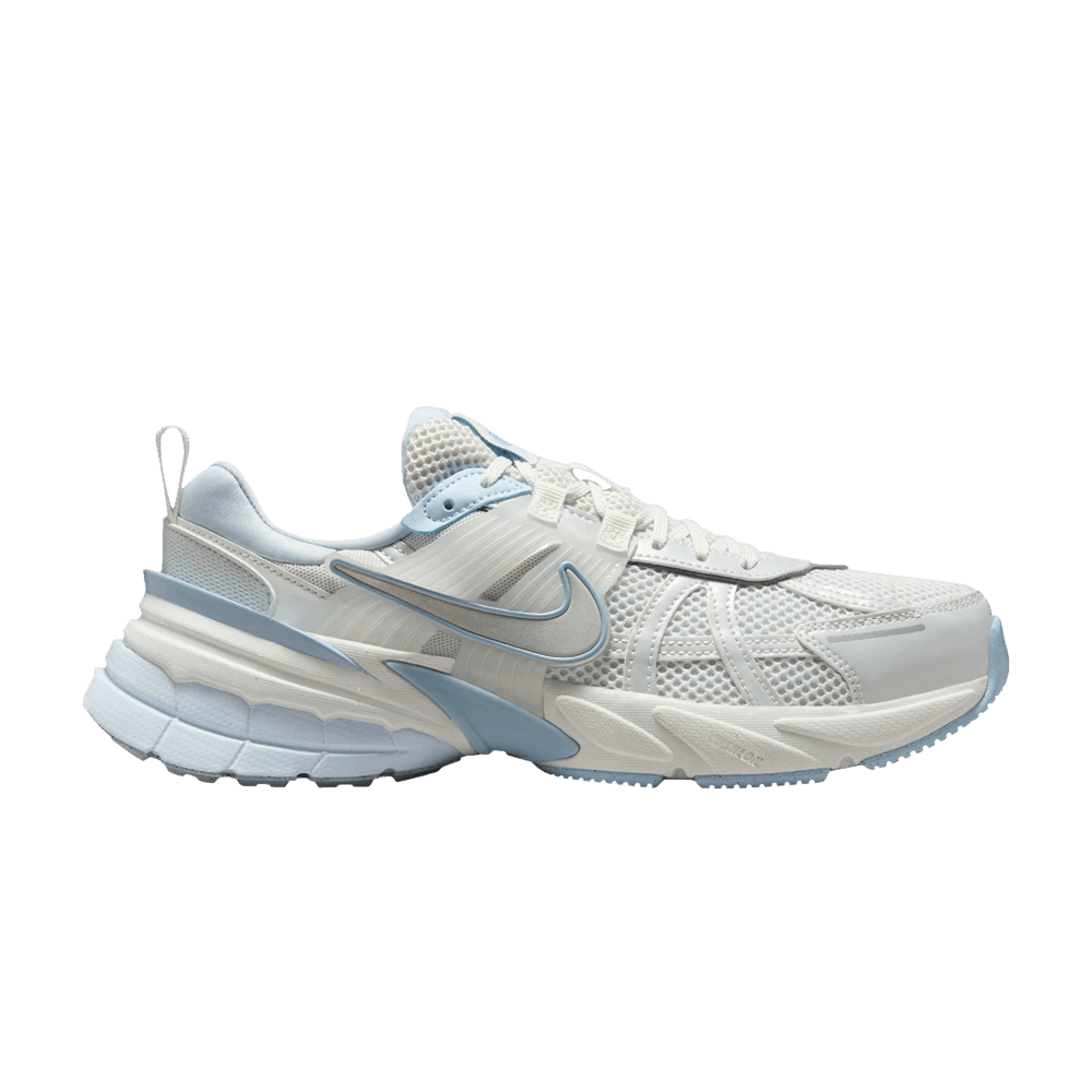 Кроссовки Nike Wmns V2K Run 'Platinum Tint'