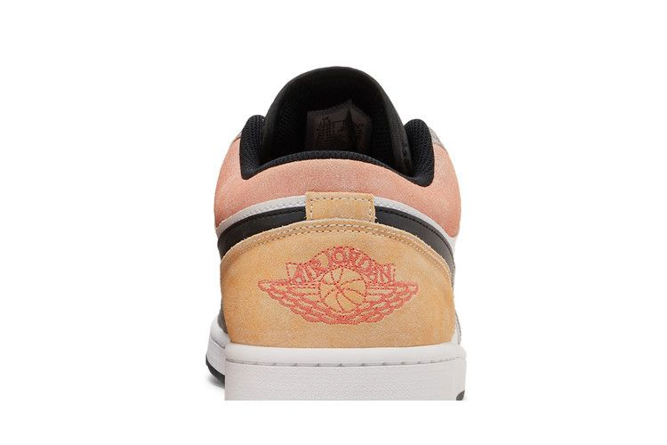 Кроссовки Air Jordan 1 Low SE 'Flight Club'